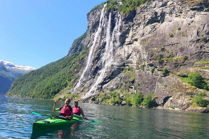 2-Hour Guided Kayak Experience in Geiranger - Paddling beneath the mountains