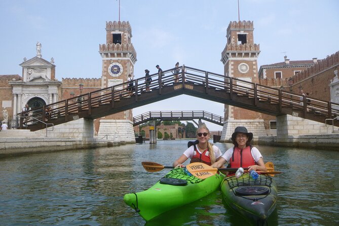 2 Hour Venice Canal Kayak Tour - Premium experience by day - The canals require more than casual paddling
