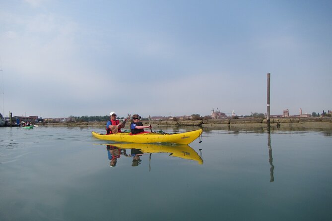 2 Hour Venice Canal Kayak Tour - Premium experience by day - The lagoon adds space and a different view