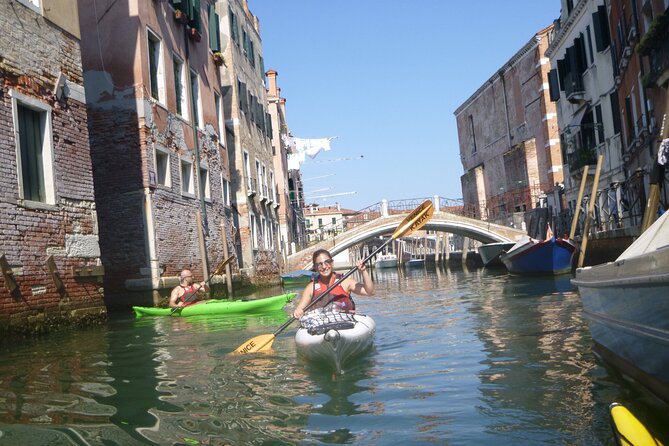 2 Hour Venice Canal Kayak Tour - Premium experience by day - Guide commentary gives the route meaning