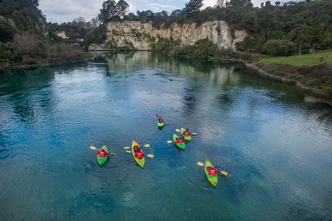 2-Hour Waikato River Guided Kayak Trip from Taupo - A gentle way to see the Waikato River