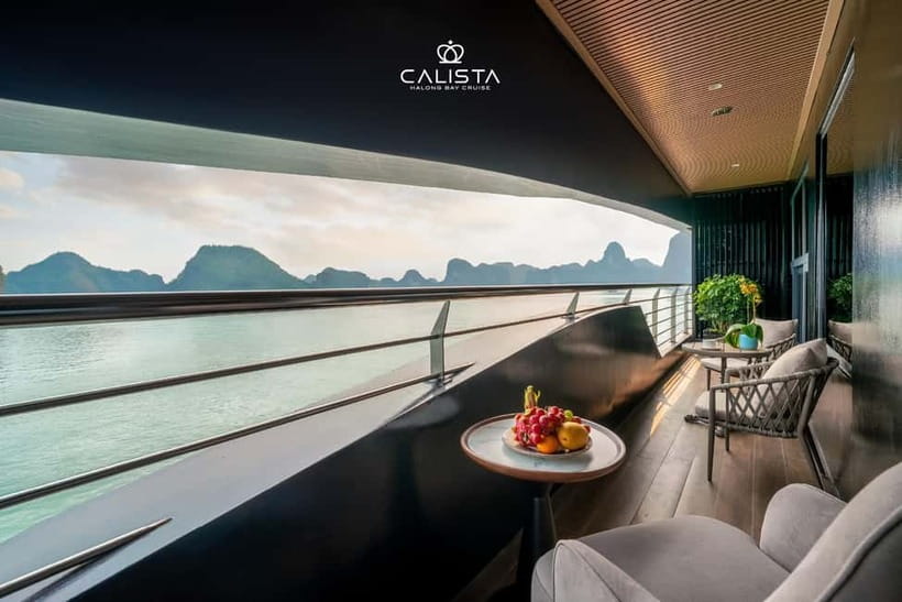 2D1N Halong Bay 6-Star Cruise: Fine Dining, Cave & Kayaking - Food, service, and the small details
