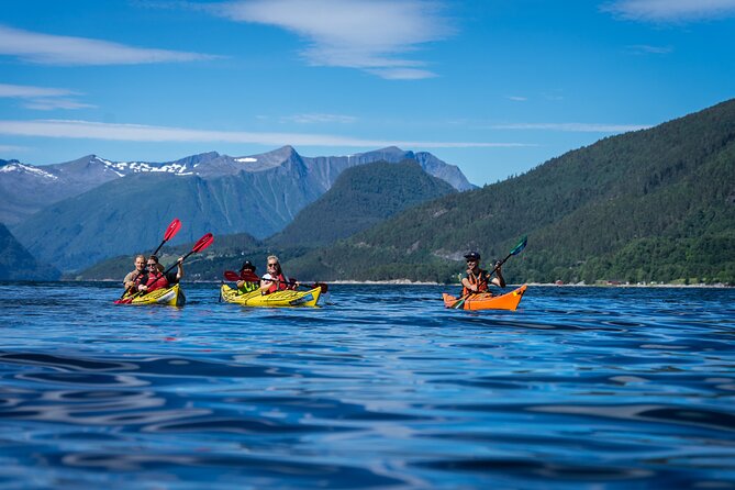 3-Hour Kayak Tour in Åndalsnes - Two hours toward Isfjorden and the Romsdalsalpene
