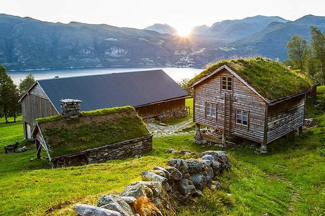 6 Day Fjord Kayaking Trip Norway - Guides who manage the hard parts
