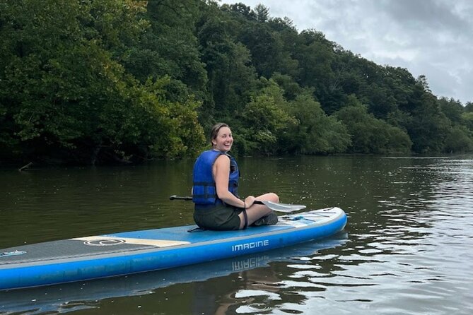 7 Mile Guided Paddleboard Tour On The French Broad River in Asheville - What the $99 price includes