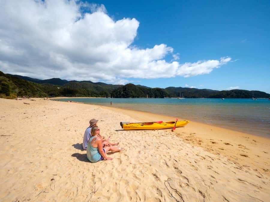 Abel Tasman National Park: Cruise, Kayak, & Hike Tour - From Nelson to Kaiteriteri and the first coastal views