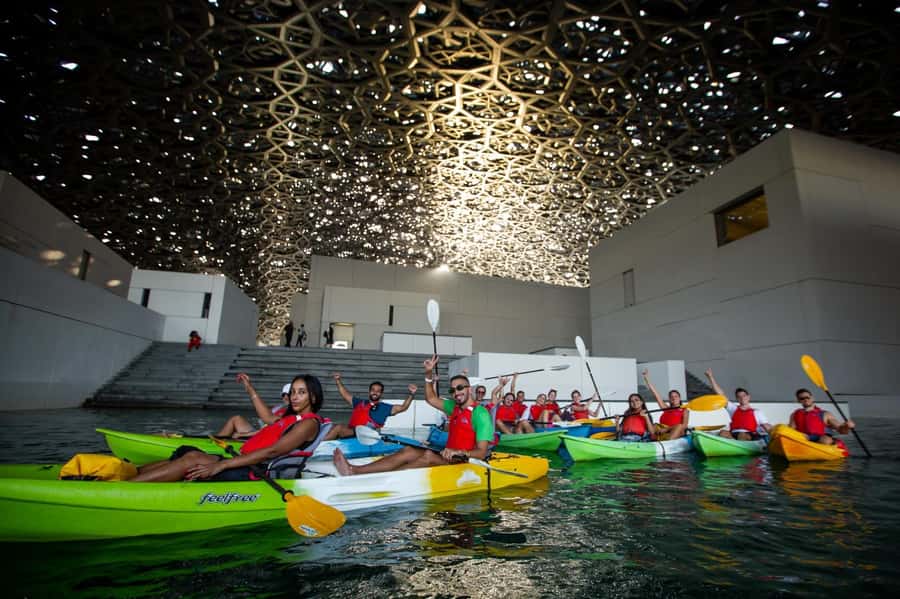 Abu Dhabi: Guided Kayak Tour around Louvre - Reaching the Kayak Launch Point