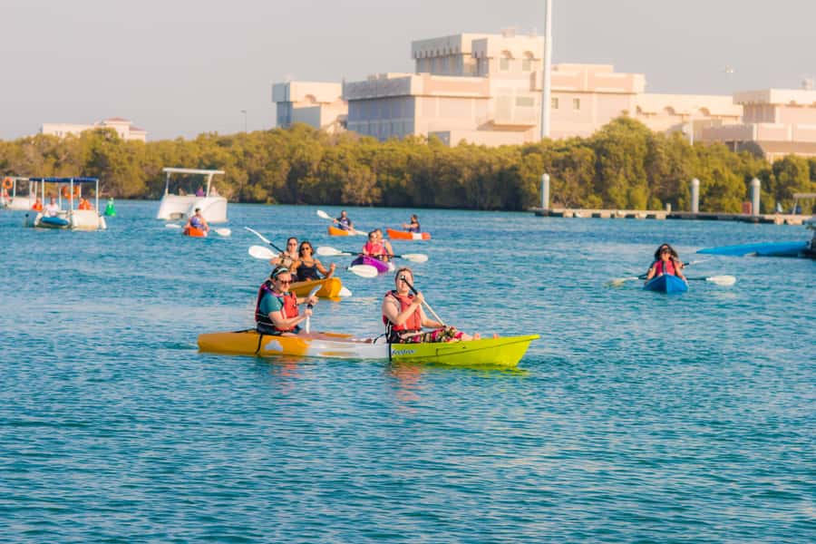 Abu Dhabi: Reem Central Park 2-hour Guided Kayak Tour - Key points to know before you book