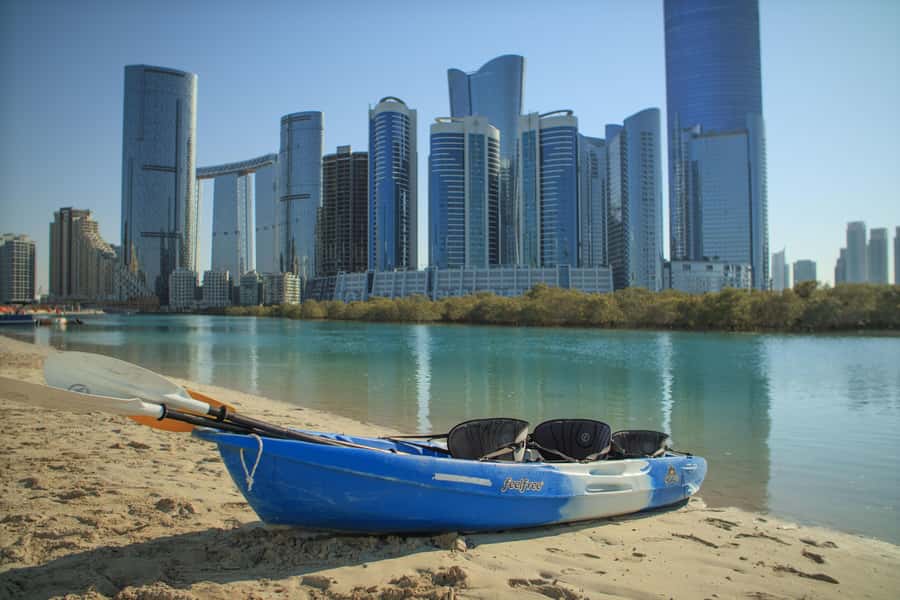 Abu Dhabi: Reem Central Park 2-hour Guided Kayak Tour - Booking details that matter