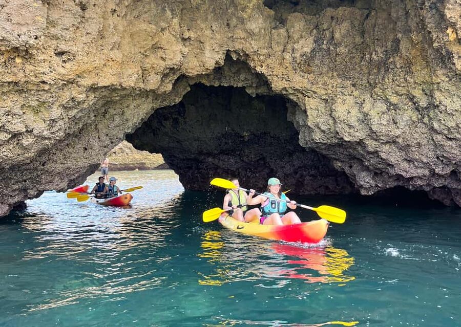 Albufeira: Hidden Beaches & Cliffs Guided Kayak Cave Tour - The Five-Minute Safety Briefing