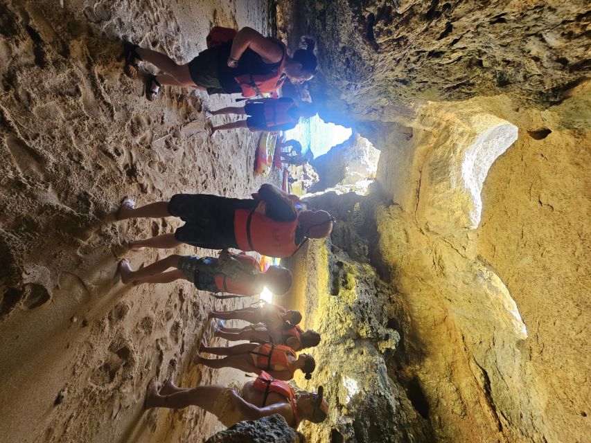 Algarve: 2-Hour Benagil Kayak Rental - Meeting at Benagil Beach