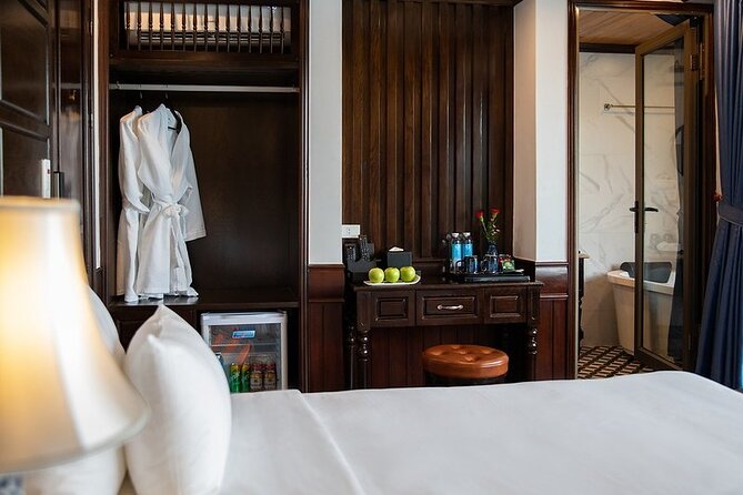 All-Inclusive 2 Day/1 Night Halong Luxury Cruise, Meals, Cave, Kayaking,Swimming - The road from Hanoi to the port