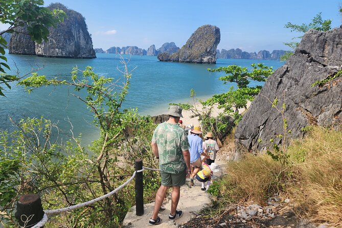 All-Inclusive 3 Day/2 Night Halong Luxury Cruise Meals, Cave, Kayaking, Swimming - What $290 buys you on the bay