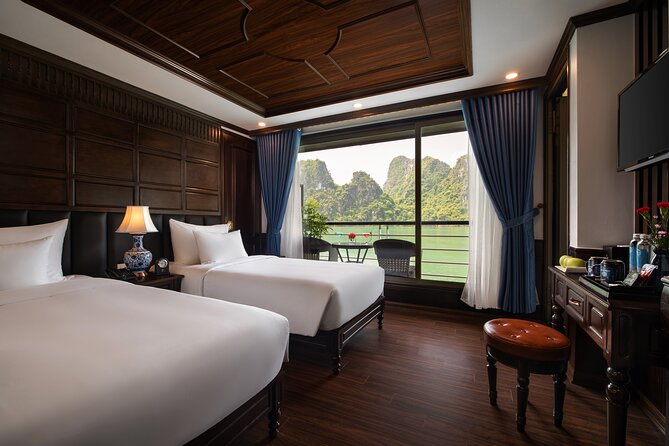 All-Inclusive 3 Day/2 Night Halong Luxury Cruise Meals, Cave, Kayaking, Swimming - Day three: sunrise, Luon Cave, and checkout