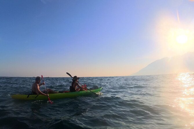 Amalfi Coast Kayak & Snorkeling Tour to the Pandora's Cave - An hour at Dead Horse Beach