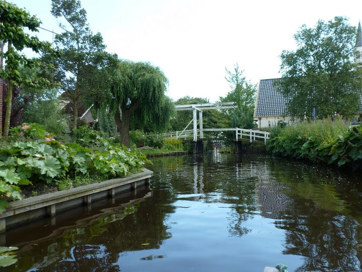 Amsterdam 5-Hour Guided Canoe Trip in the Wetlands - Coffee before the first paddle