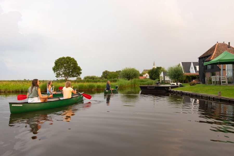 Amsterdam: Dutch Countryside Sunset Canoe Tour - From Amsterdam Noord to the open fields