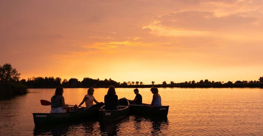 Amsterdam: Dutch Countryside Sunset Canoe Tour - Paddling past polders, mills, and farmhouses