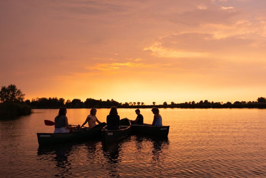 Amsterdam: Dutch Countryside Sunset Canoe Tour - Wet feet, dry phones, and practical preparation