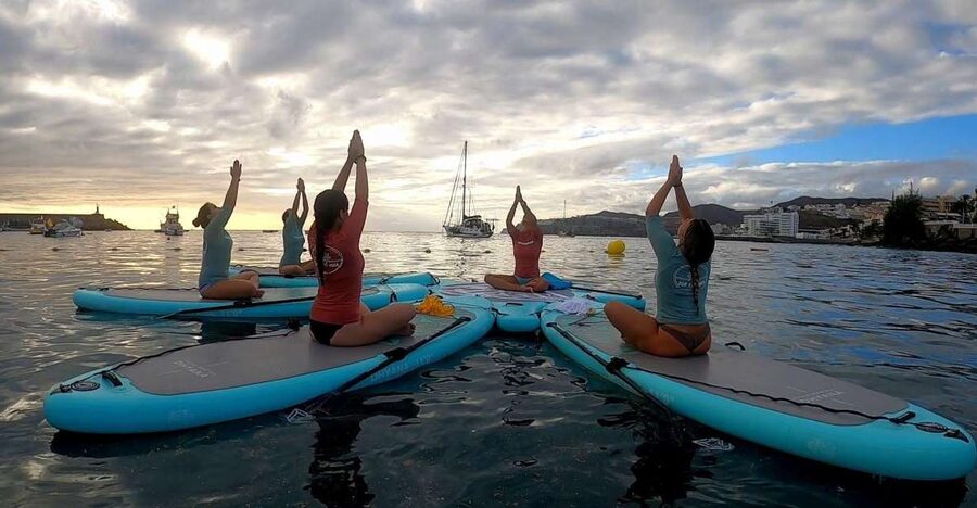 Arguineguín: Stand-up Paddleboard Yoga Class with Instructor - Sunrise or sunset: choosing your best time