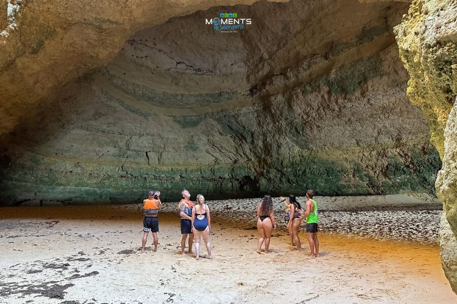Armação de Pêra: 2-Hour Wild Beaches and Caves Kayak Tour - Starting from Armação de Pêra Beach