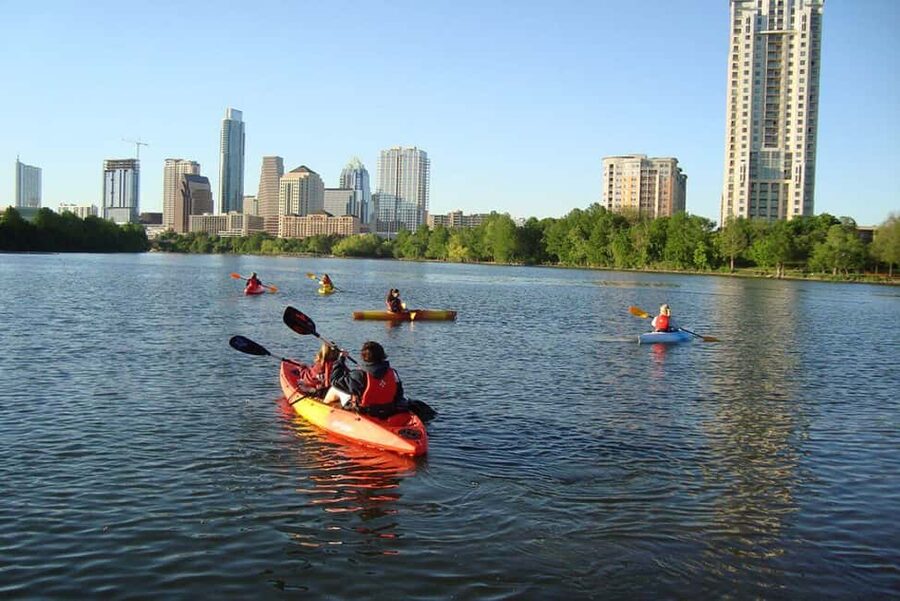 Austin: Kayak and Canoe Rental on Lady Bird Lake - Starting from the rental shop