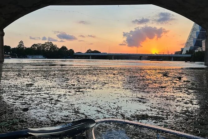 Austin Texas Sunset and Bat Clear Kayak Tour - Why sunset makes Lady Bird Lake special