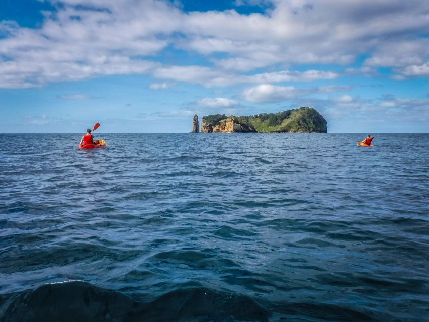 Azores: Vila Franca do Campo Islet Kayaking Experience - Circling the Princess Ring by kayak
