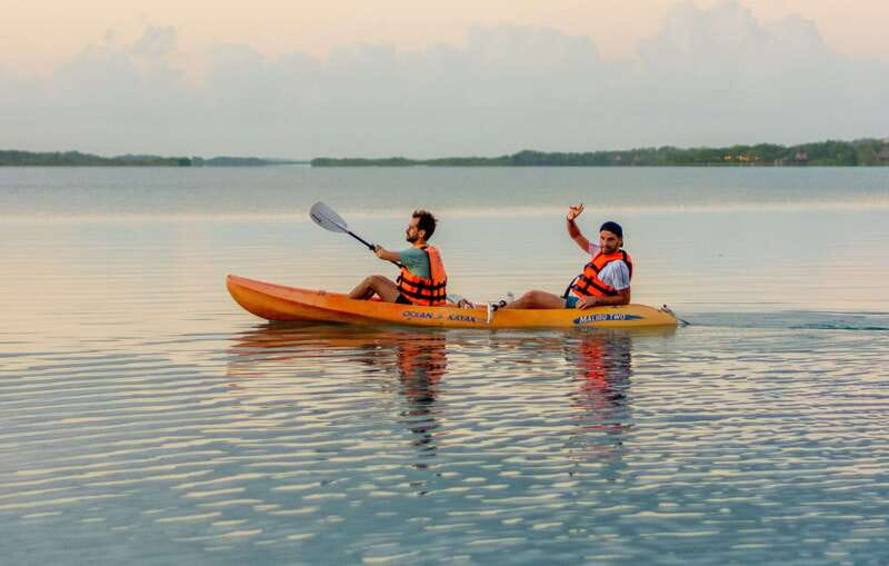 Bacalar: Full Day Kayak Rental in the Lagoon of Seven Colors - What makes a kayak useful here