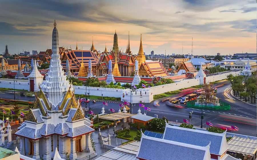 Bangkok: Damnoen Saduak Market & Kayaking Adventure - Damnoen Saduak and shopping from the water