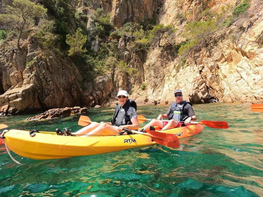 Barcelona: Costa Brava Kayaking & Snorkeling Tour with Lunch - A simple picnic, then three hours to yourself
