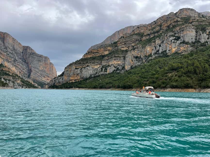 BARCELONA: Kayak rental in Congost de Mont-rebei and return by boat - Why the kayak and boat combination works