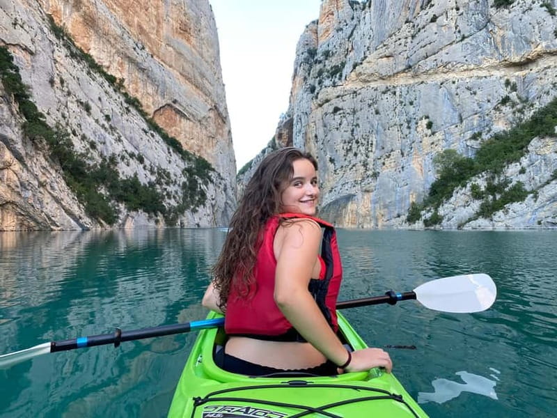 Barcelona: Kayak rental in the Mont-rebei gorge - Reaching Corçà pier and finding the boat