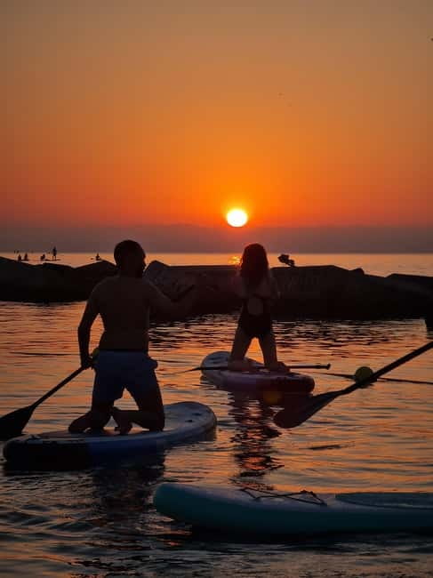 Barcelona: Paddleboarding at Sunrise. Includes: instructor, photos, equipment - My verdict: book it if sunrise is worth the alarm