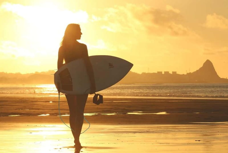 Barcelona: Sunrise or Sunset Paddle Surf with Photos - Key points at a glance