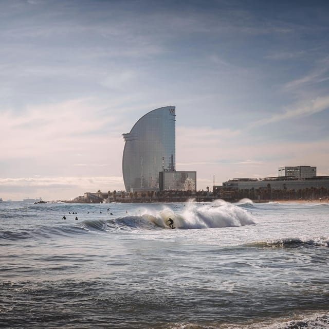 Barcelona: Sunrise or Sunset Paddle Surf with Photos - How the instructors shape the experience