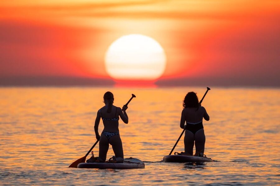 Barcelona: Sunrise Paddleboarding with Instructor and Photos - Photos that save the memory