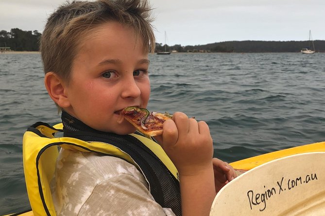 Batemans Bay Sunset Pizza Kayak Tour - Float and Feast - Who will get the most from this evening