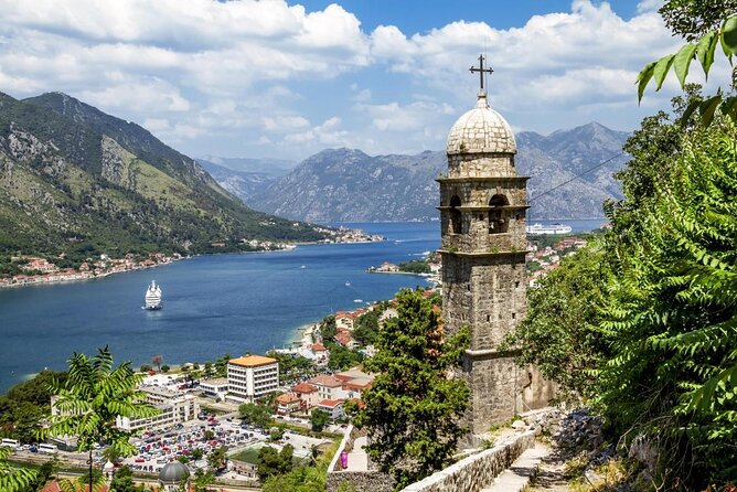 Bay of Kotor: 2.5-Hour Kayak Tour - Muo, Prčanj, and Stoliv from the water