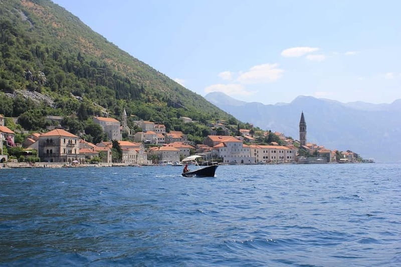 Bay of Kotor: 2-Hour Stand Up Paddle Board Tour - Key points at a glance