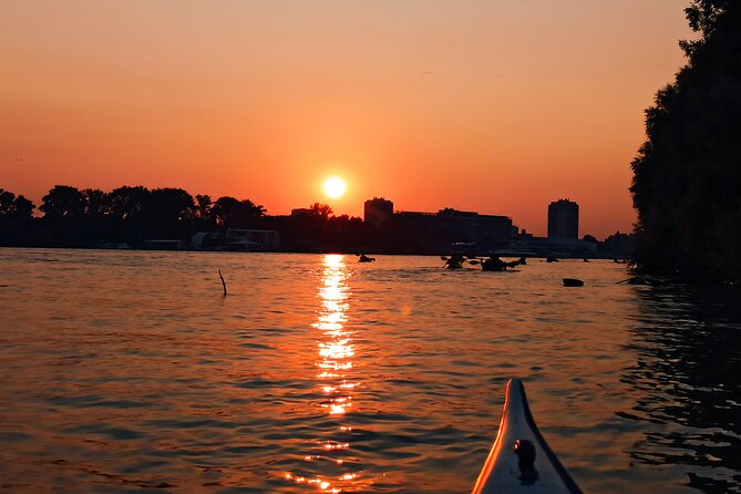 Belgrade sunset kayak tour - What the $35.95 price gives you