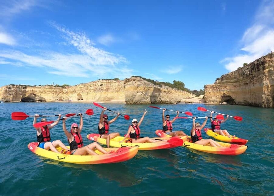 Benagil: 1:30Hour Kayak Rental with Private Parking - Seeing Algar de Benagil from the water