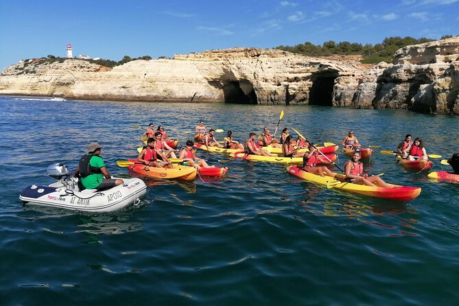 Benagil Kayak Tour On Board a Fantastic Catamaran - The catamaran ride toward Benagil