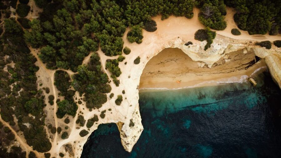 Benagil: Sunrise kayak tour Benagil caves and secret spots - Starting outside O Litoral