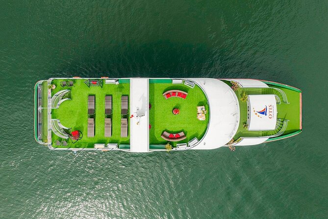 Best Halong 5 star Day Trip, inclusive,buffet,cave,kayak,transfer - What a $45 Halong Bay day cruise really gives you