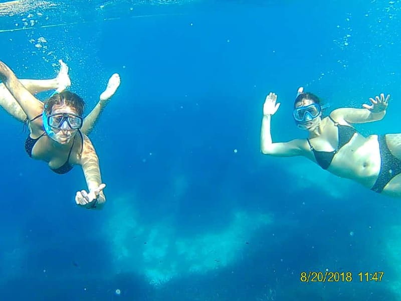 Binibèquer: Kayaking, Caves and Snorkeling Adventure - Starting at Cala Torret with a proper briefing