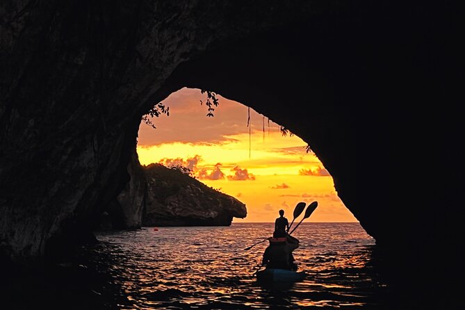 Bioluminescence by kayak or SUP to Los Arcos Puerto Vallarta - A gentle finish at the beach club
