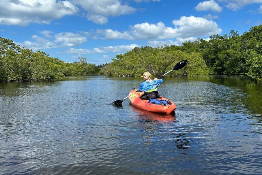 Bradenton: Anna Maria Island Guided Kayaking Manatee Tour - Getting comfortable in a sit-on-top kayak