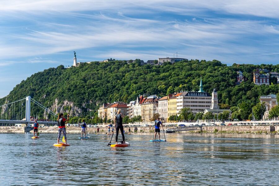 Budapest: Standup Paddleboarding Tour - A sunset start on the Danube
