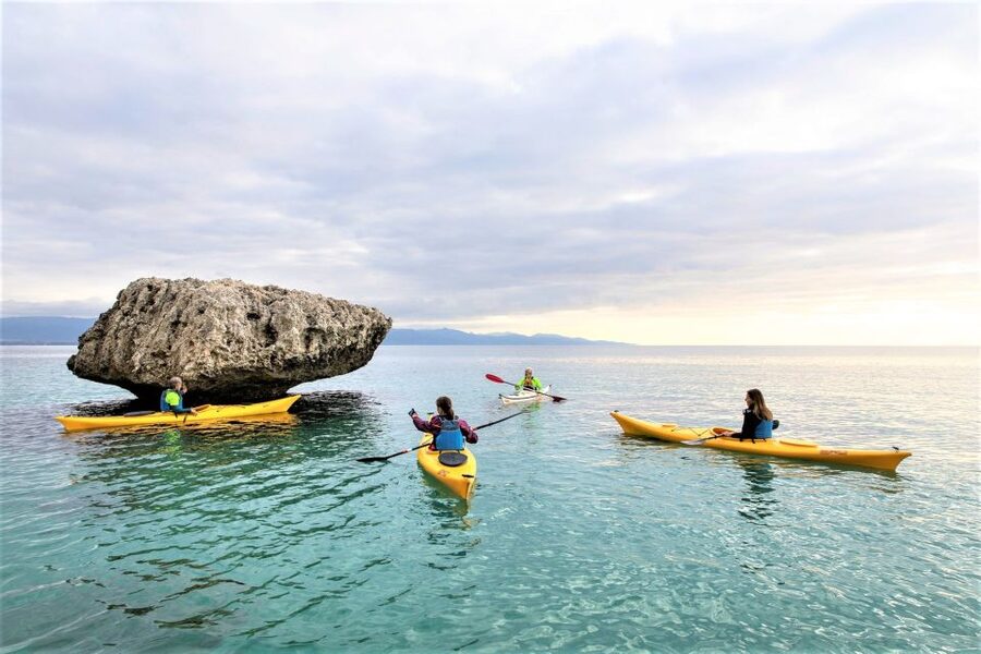 Cagliari: Guided Kayak Excursion in the Gulf of Cagliari - The opening lesson and first paddle